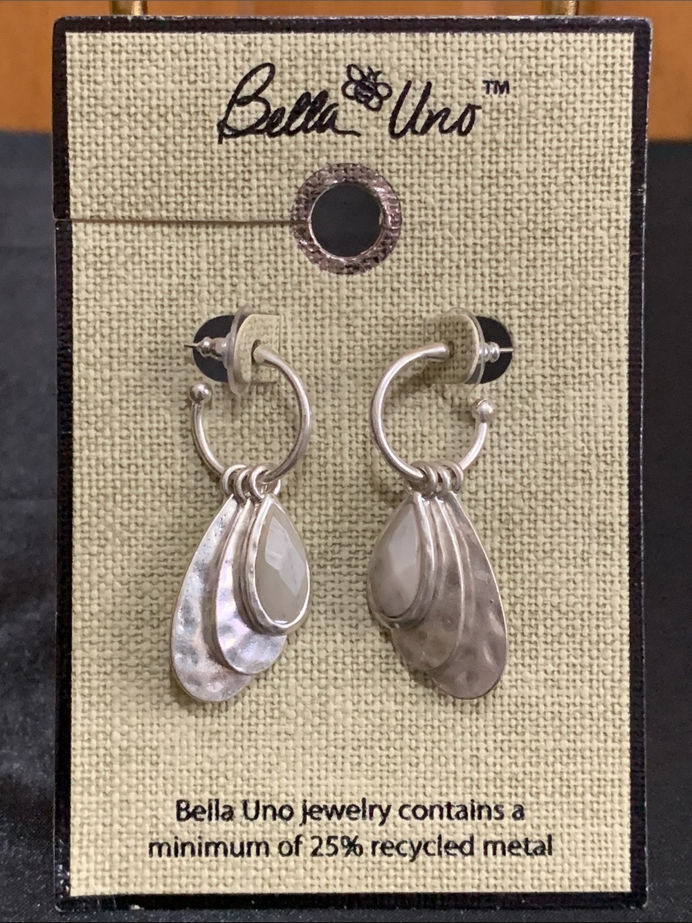 NWT Bella Uno silver tone gray stone earrings